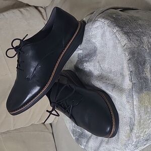Cole haan dress shoes
